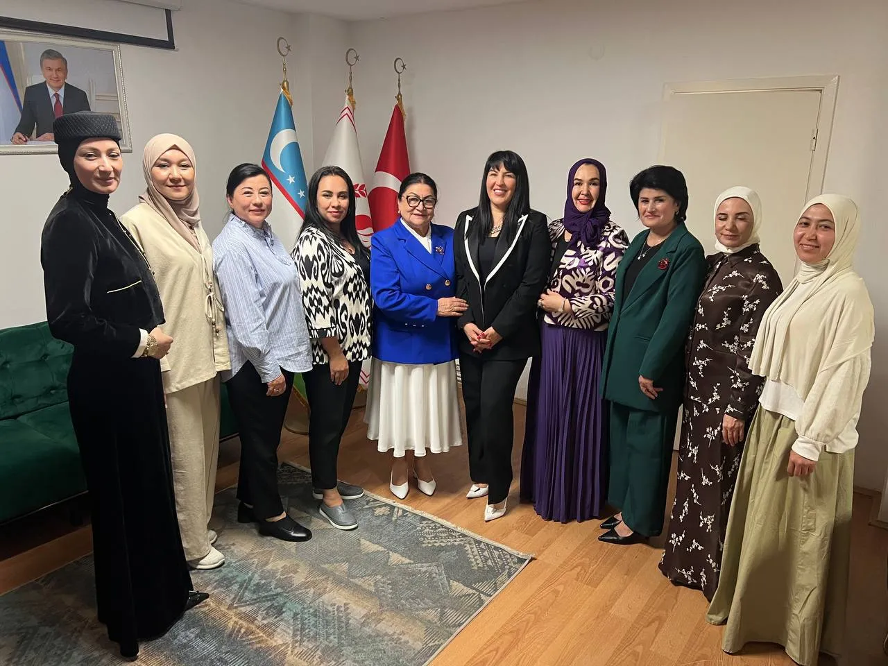 Özbekistan’dan Gelen İş Kadınları Derneğimizi Ziyaret Etti