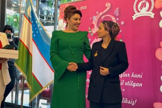 Türkiye’nin tanınmış ressamı ve yazarı Sayime Serra Erdoğan, “Vatan İftiharı” madalyası ile ödüllendirildi.