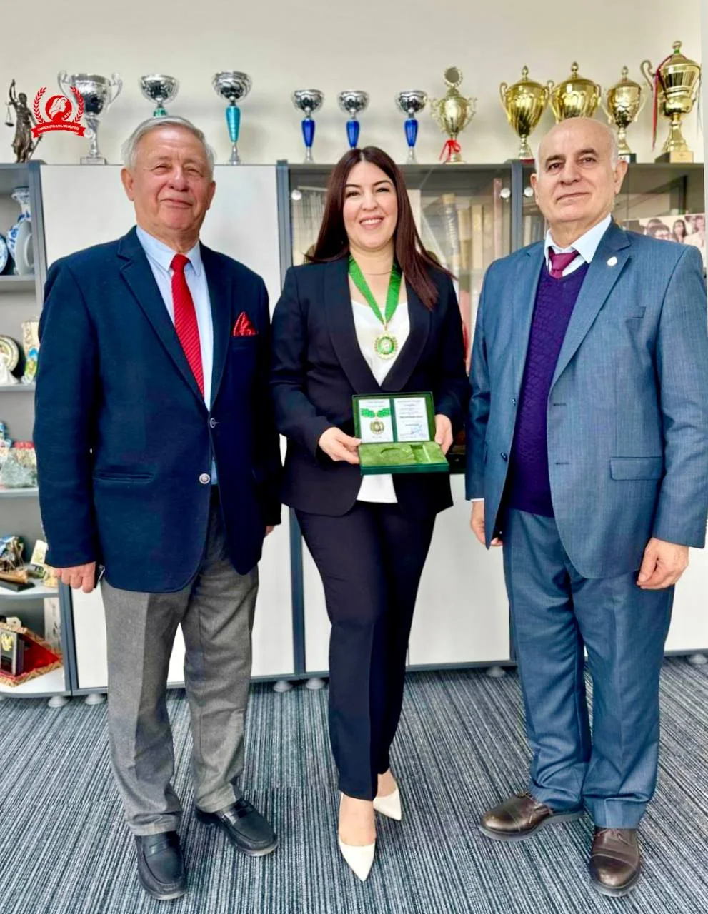 MEHRIBAN ANA ALTIN MADALYASI - 2