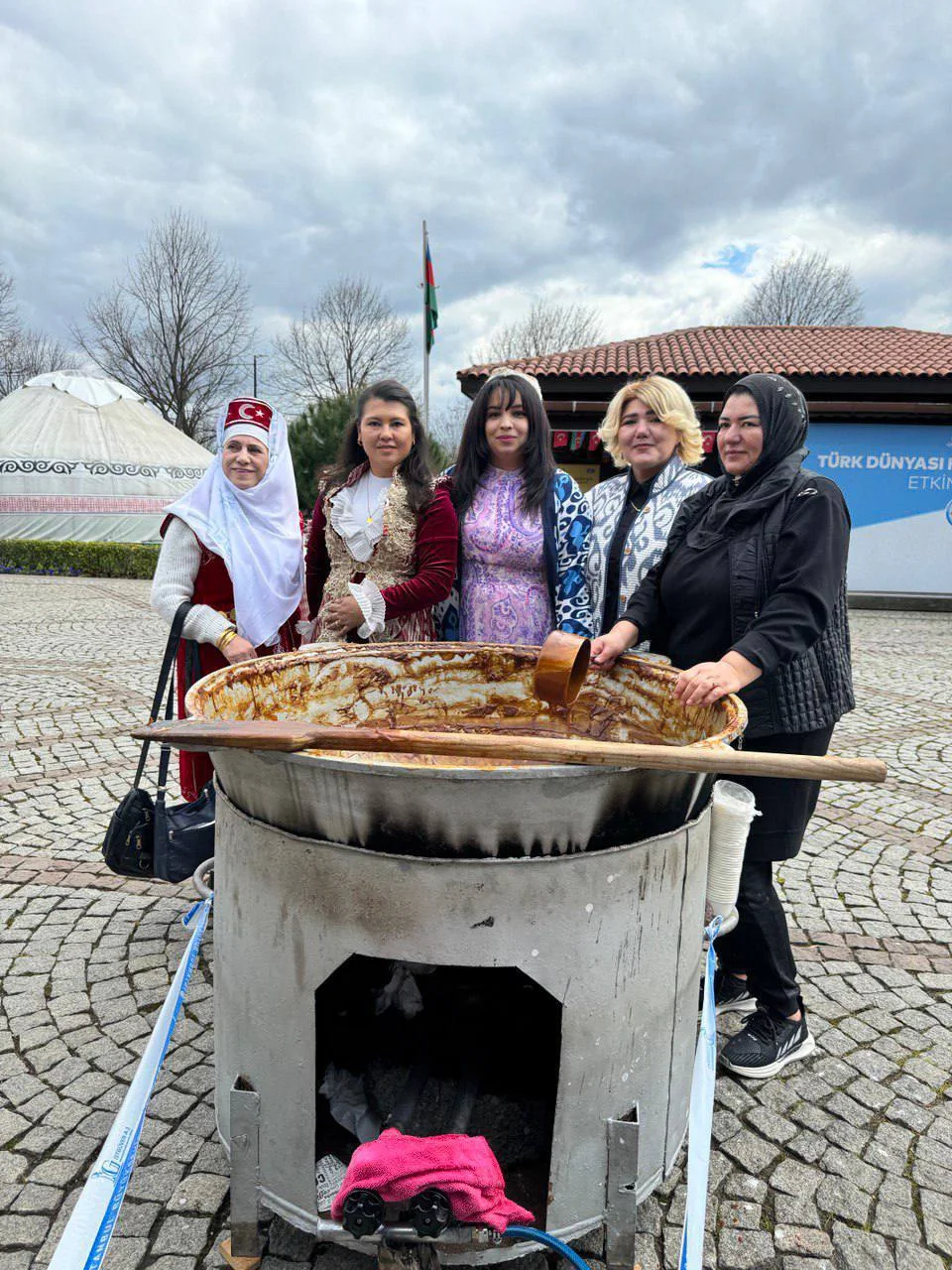Türk Dünyası Kültür Merkezi'nde Nevruz Coşkusu ve Özbek Kültürü Tanıtımı! - 43
