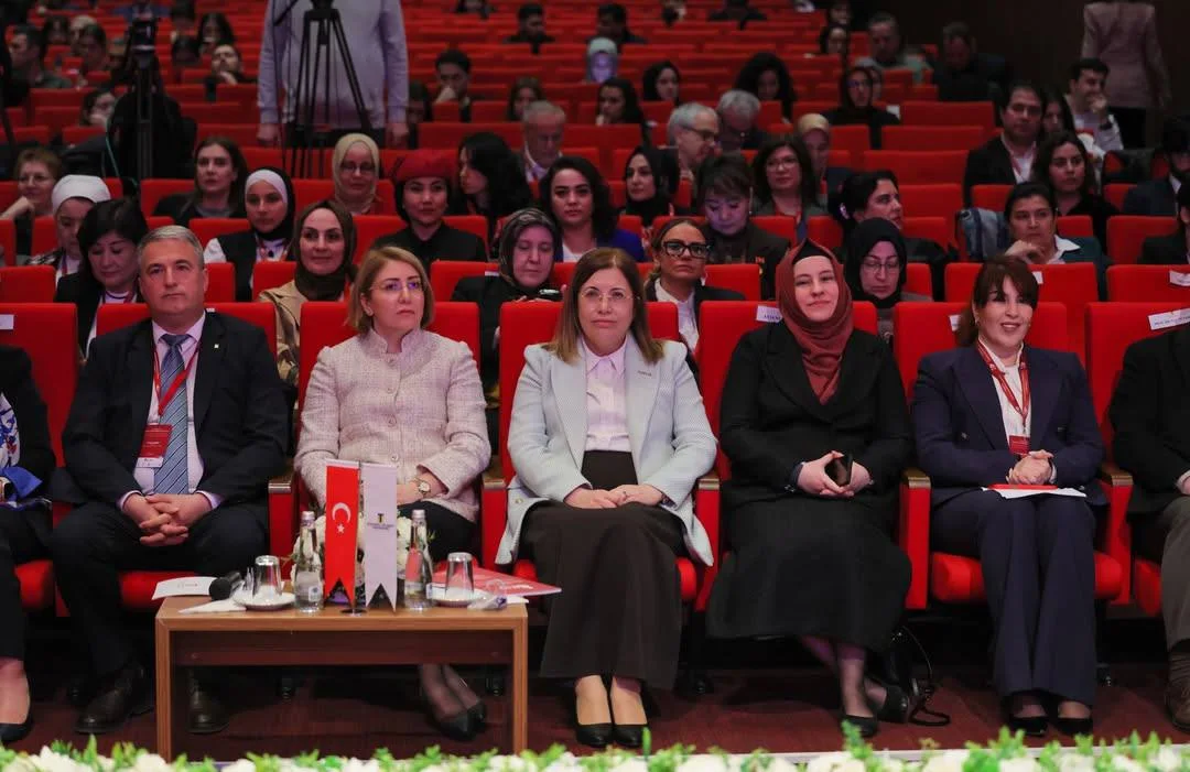 “1. Uluslararası Ailenin Güçlendirilmesi Konferansı” - 20
