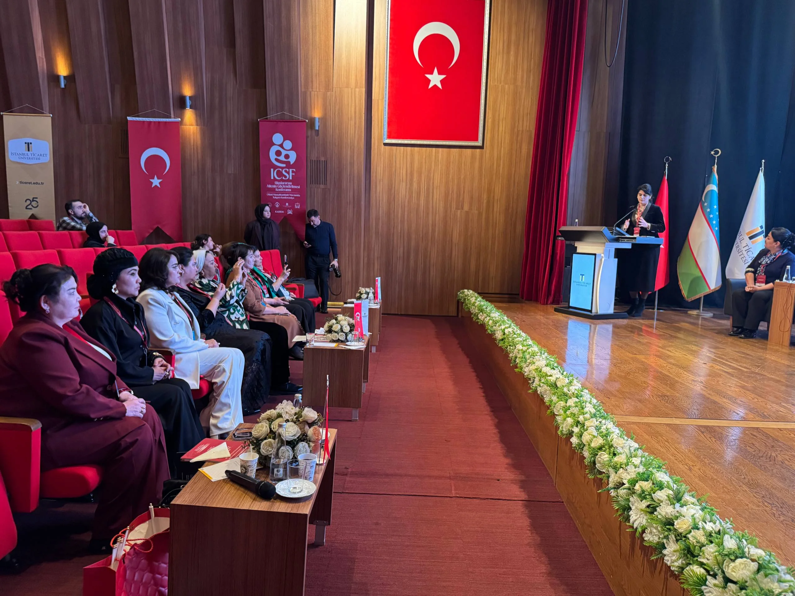 “1. Uluslararası Ailenin Güçlendirilmesi Konferansı” - 27